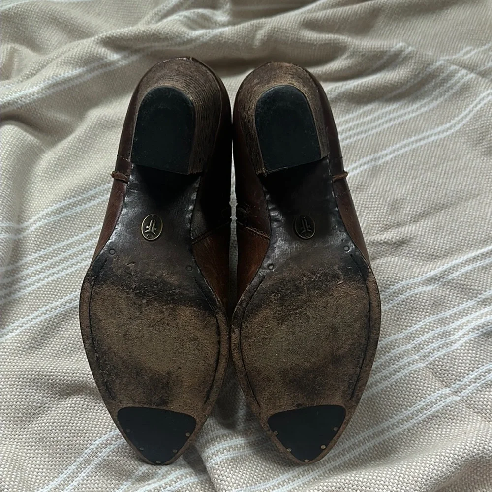 Frye Renee Seam Short Ankle Boots - US 8.5 - Picture 6 of 14